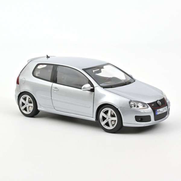 VW Golf V 5 GTI Pirelli 2007 silber 1:18 Modellauto Norev 188425